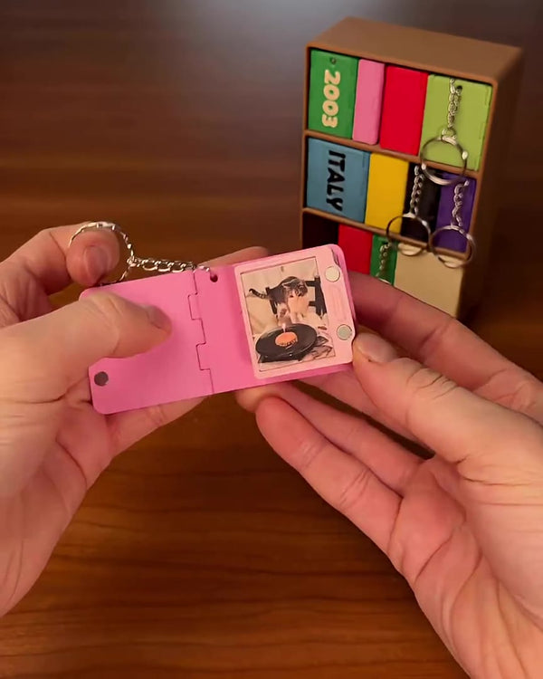 Pack Recuerdo · Mini Álbum + Estante exhibidor