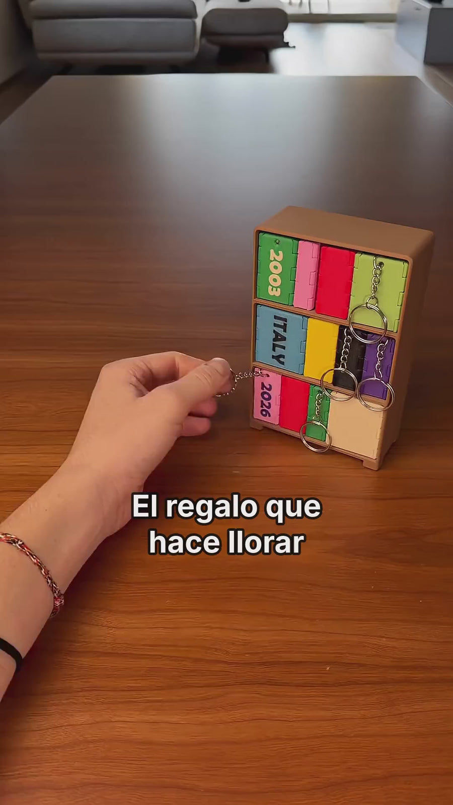 Video: así se abre el mini álbum llavero